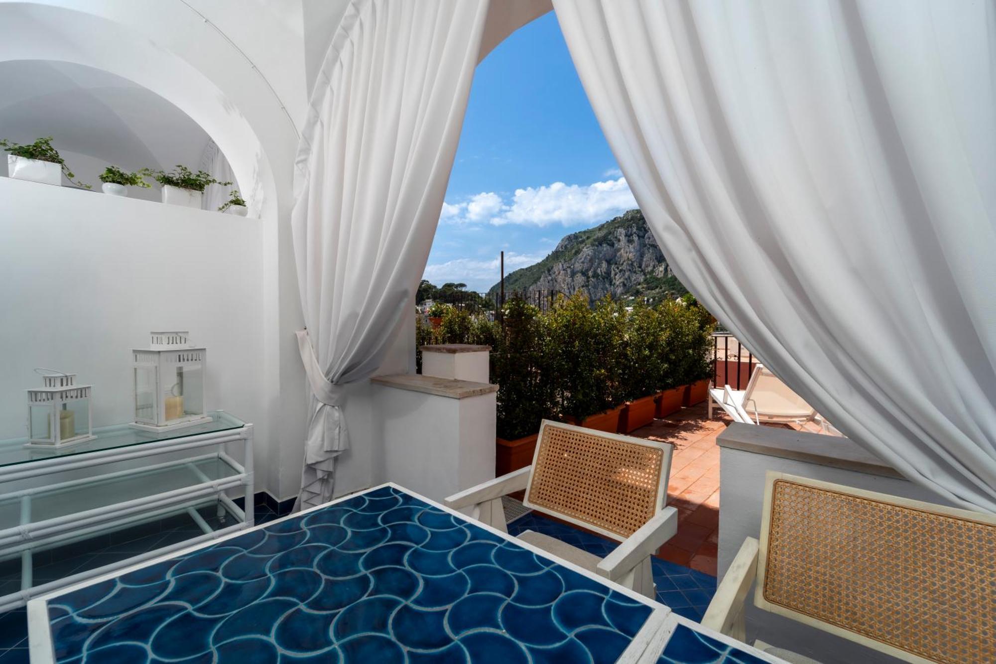 Sunbliss Capri Apartment ภายนอก รูปภาพ