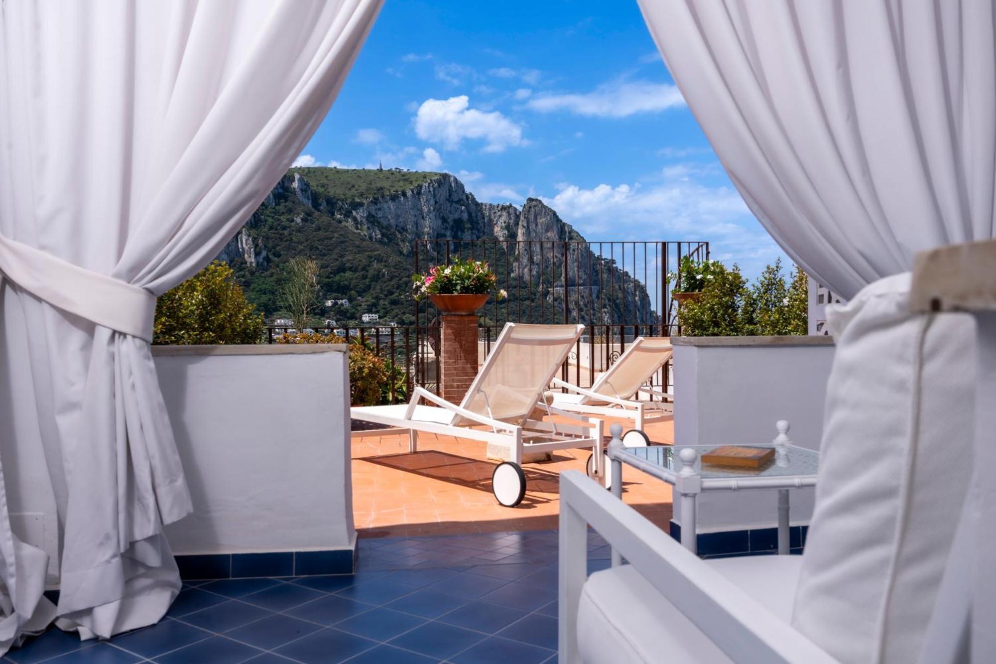 Sunbliss Capri Apartment ภายนอก รูปภาพ